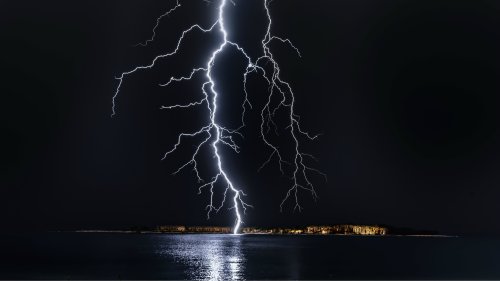 dark-flash-lightning-1114690