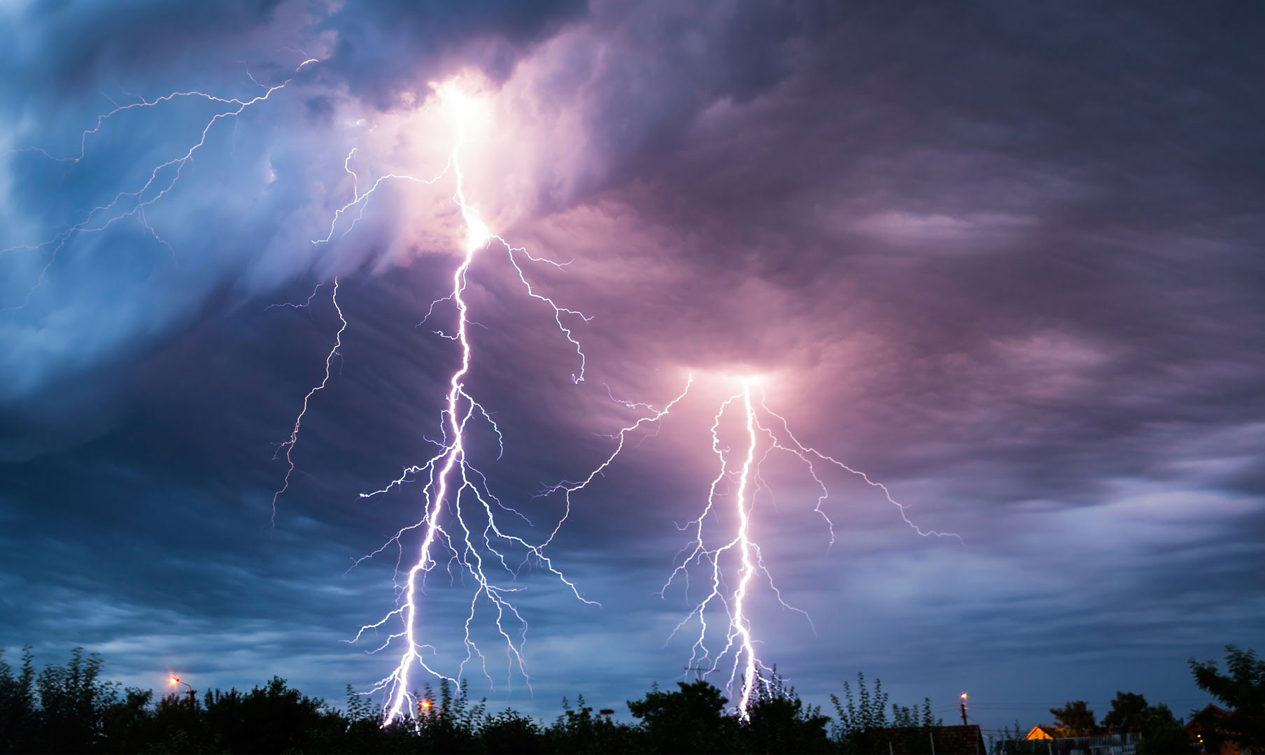 foto-diariolapaz-1538346917-tormenta_truenos