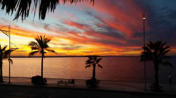 28952019_389574228120965_2142378770131058688_n